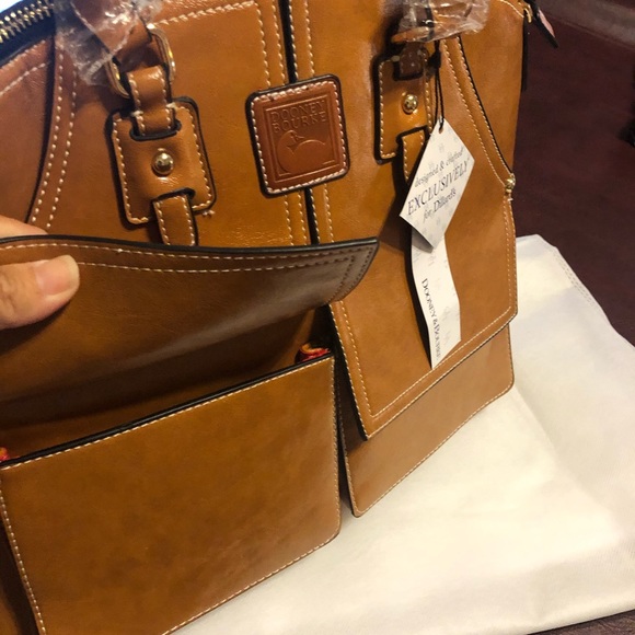 SALE Dooney and Bourke Kingston Natural - NWT - Picture 5 of 16